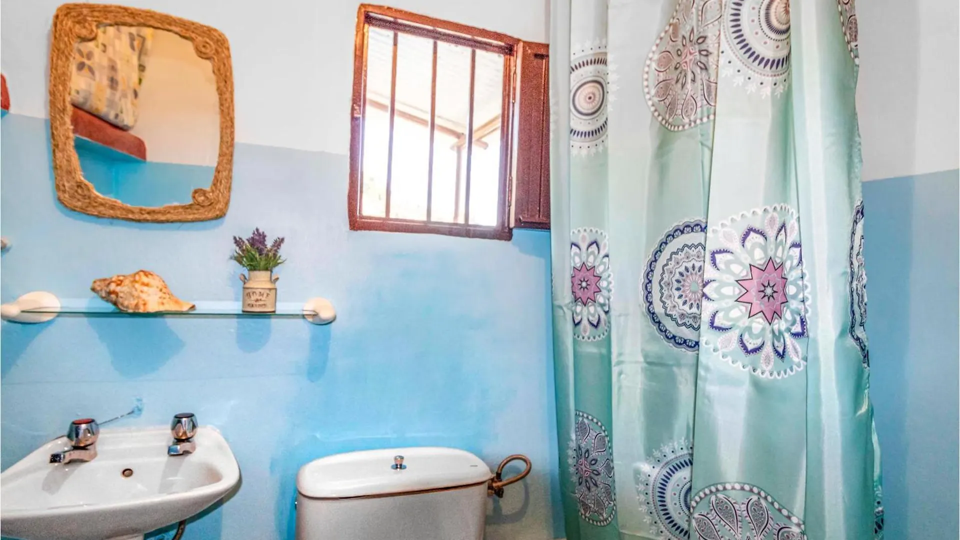Awesome Home In Malaga With Swimming Pool 0*,  Spanje